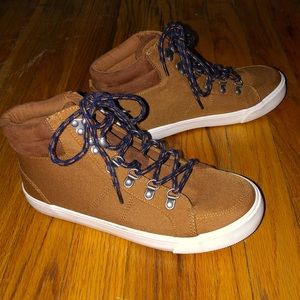 NWOT Old Navy High Top Sneakers